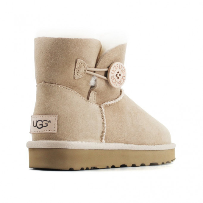 UGG Mini Bailey Button II Sand