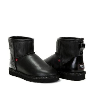 UGG Mens Classic Mini Star Wars Black