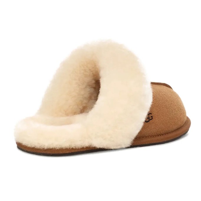 UGG Slippers Scufette II Chestnut