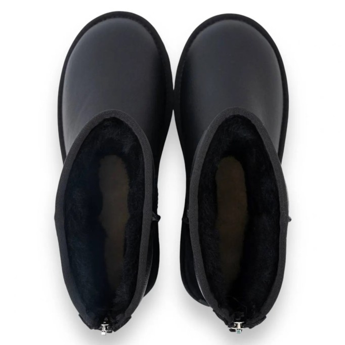 UGG Mens Classic Short Zip Metallic Black