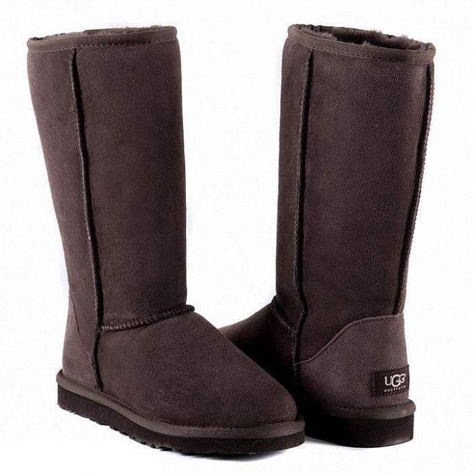 UGG Classic Tall Chocolate