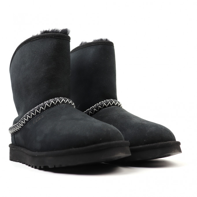 UGG Classic Short Cresent Black