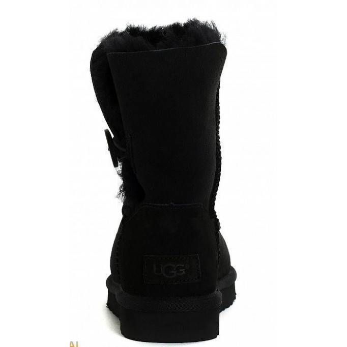 UGG Bailey Button II Black