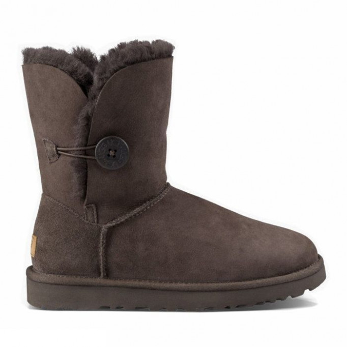 UGG Bailey Button II Chocolate