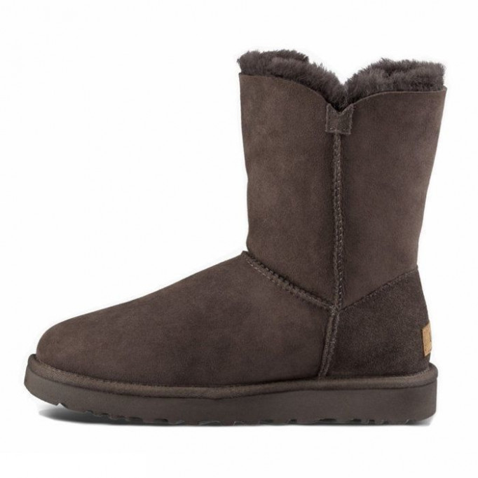 UGG Bailey Button II Chocolate