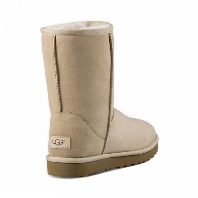 UGG Classic Short II Sand