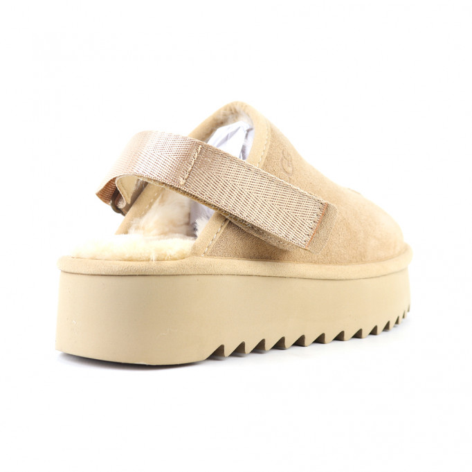 UGG Goldenstar Clog Platform Sand